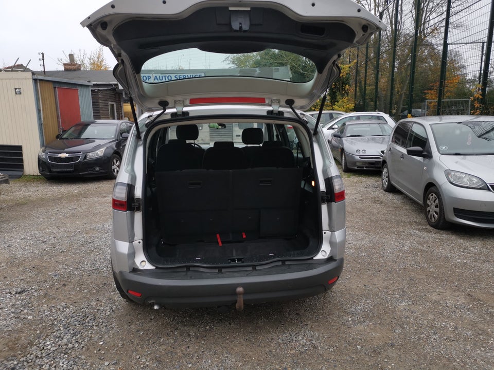 Ford S-MAX 2,0 Trend 7prs 5d