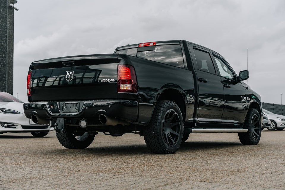 Dodge RAM 1500 5,7 V8 Sport Crew Cab aut. 4x4 4d
