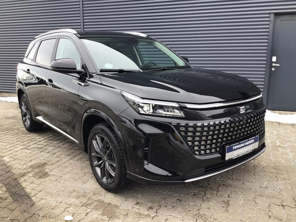 Navor E5 1,5 PHEV Rock 5d