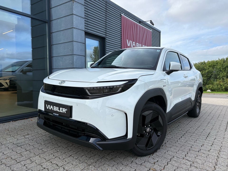 Toyota Urban Cruiser 61 Active 5d