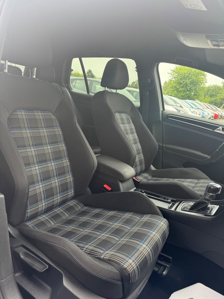 VW Golf VII 1,4 GTE DSG 5d