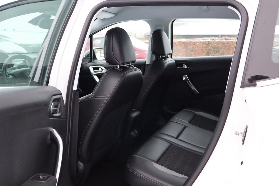 Peugeot 2008 1,2 VTi 82 Allure 5d