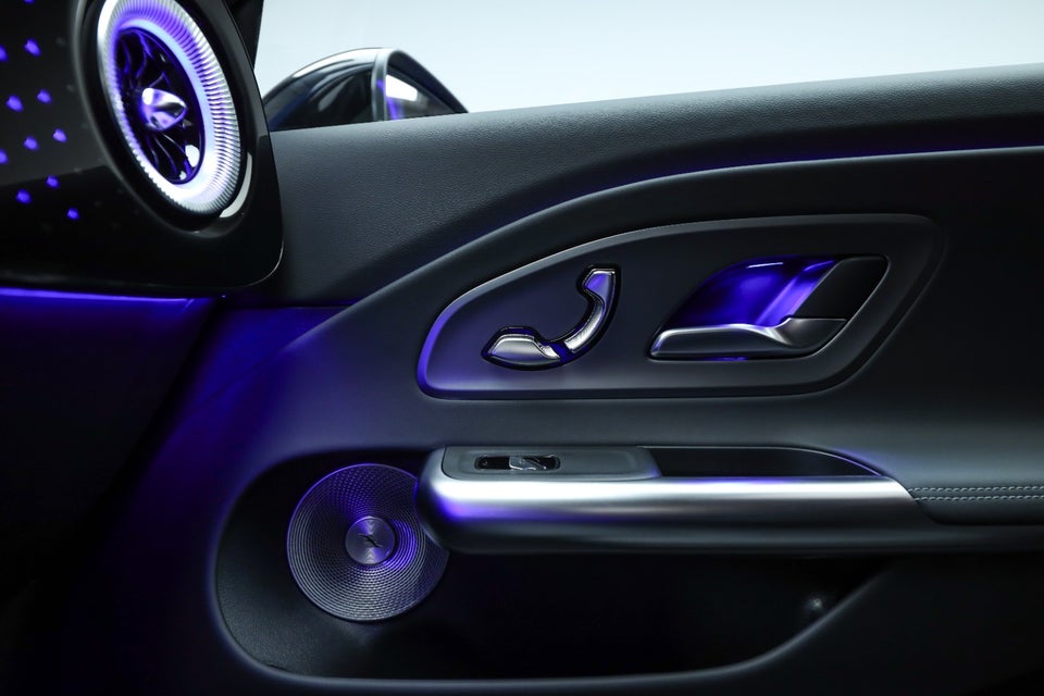 Mercedes CLA250+ EQ Progressive Premium Plus 4d