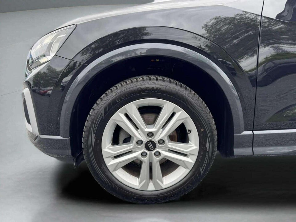Audi Q2 35 TFSi Prestige S-tr. 5d