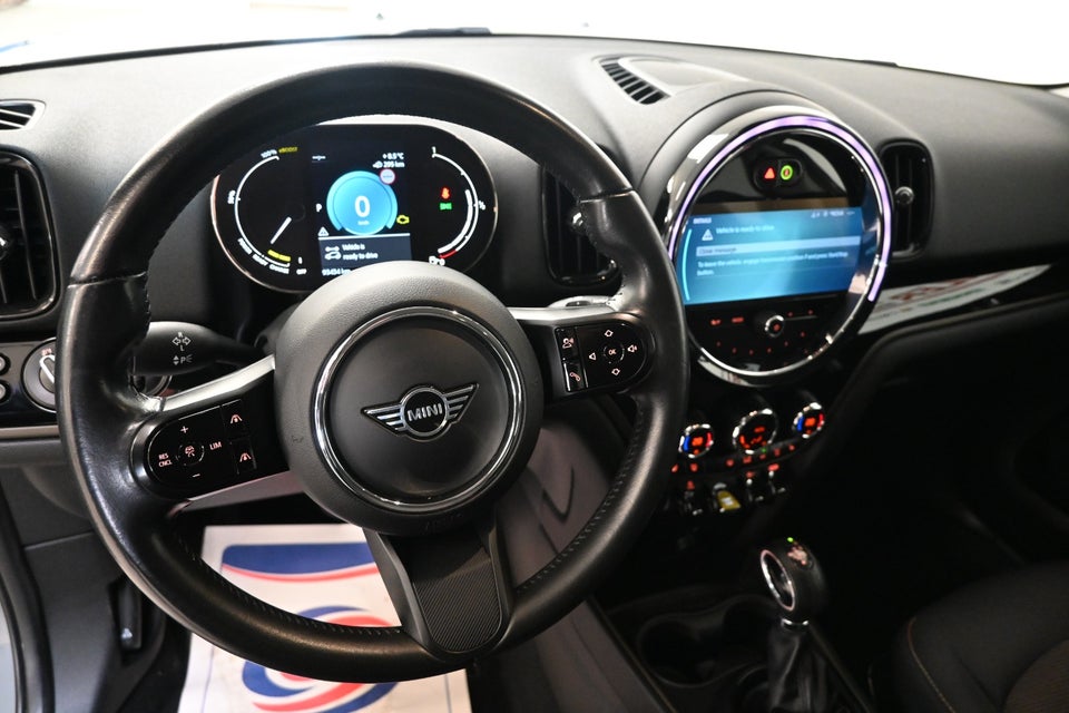 MINI Countryman Cooper SE 1,5 Essential aut. ALL4 5d