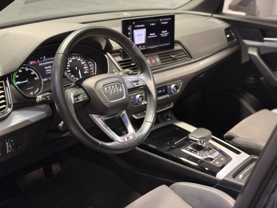 Audi Q5 50 TFSi e S-line quattro S-tr. 5d
