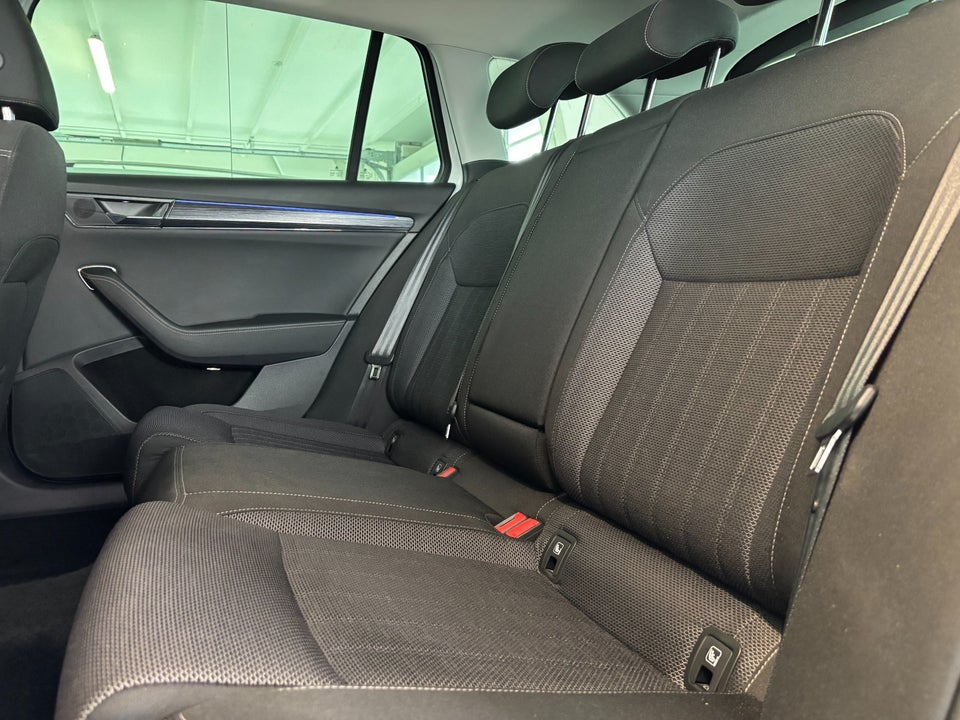 Skoda Superb 1,4 TSi iV Combi DSG 5d