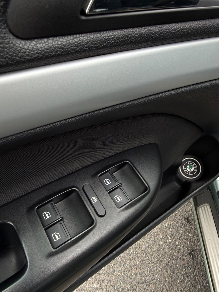 Skoda Octavia 1,4 TSi 122 Ambiente 5d