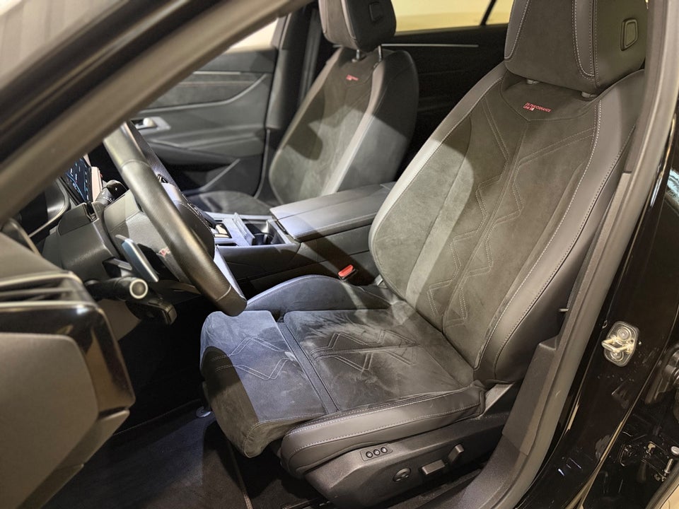 DS DS 9 1,6 E-Tense Performance Line+ EAT8 4d