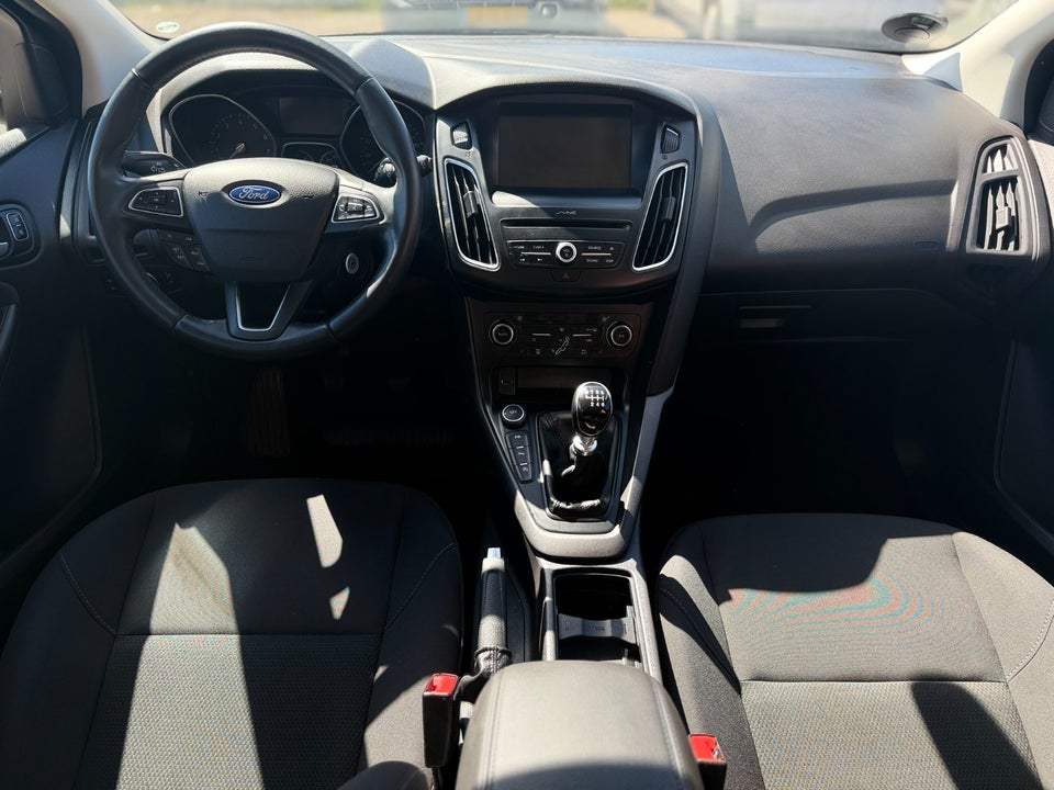 Ford Focus 1,0 SCTi 125 Business stc. 5d