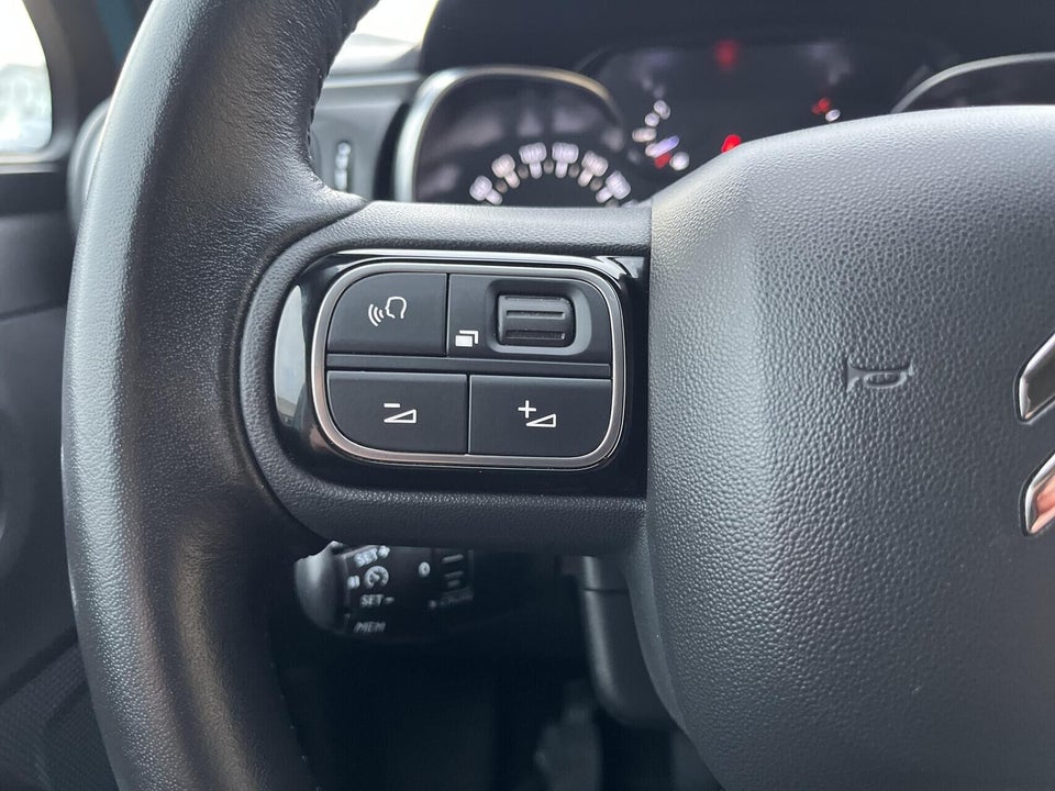 Citroën C3 1,2 PureTech 83 Shine Sport 5d