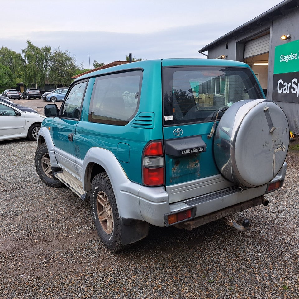 Toyota Land Cruiser 3,0 TD Van 4x4 Van 3d