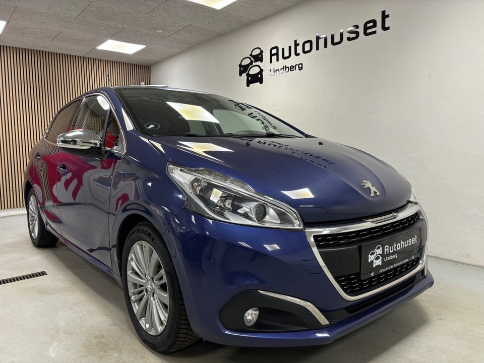 Peugeot 208 1,6 BlueHDi 100 Allure Sky 5d