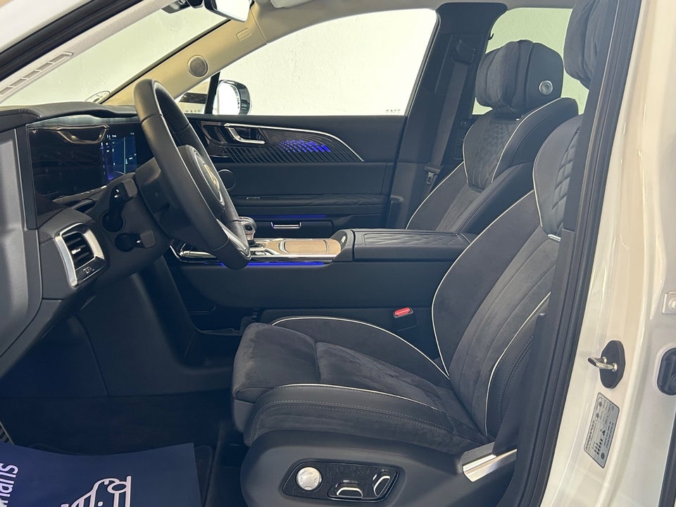 Hongqi E-HS9 99 Premium 5d