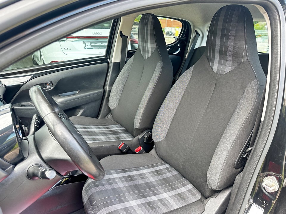 Peugeot 108 1,0 e-VTi 72 Allure+ 5d