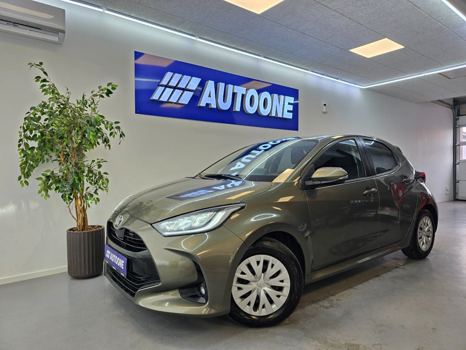 Toyota Yaris 1,5 Active 5d