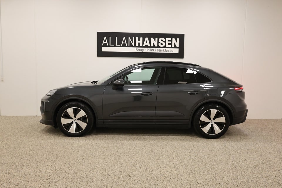 Porsche Macan 4 5d