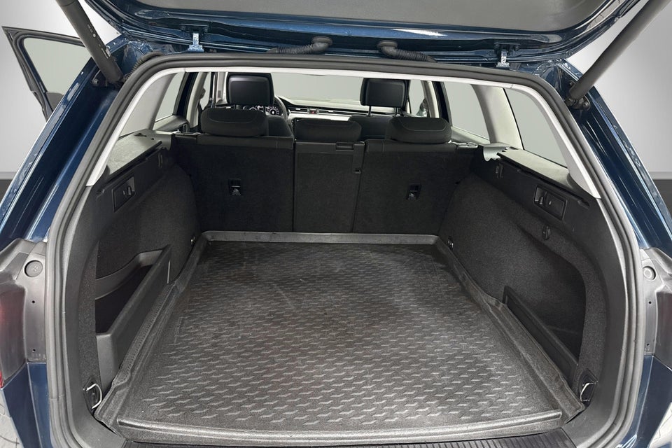 VW Passat 1,4 GTE High Variant DSG 5d