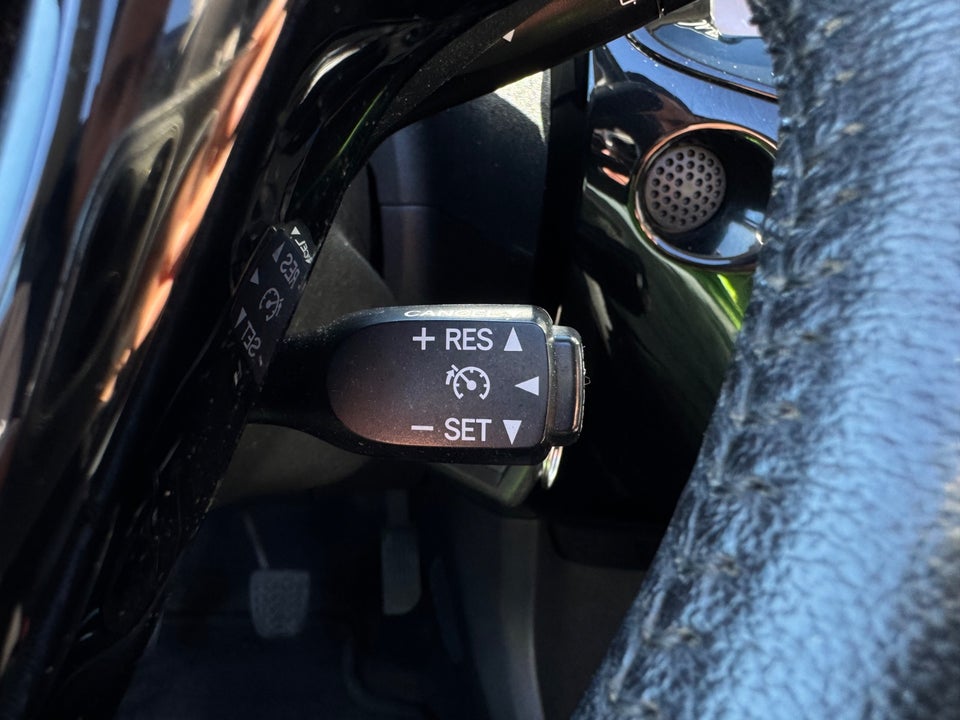 Toyota Aygo 1,0 VVT-i x-wave Sky 5d