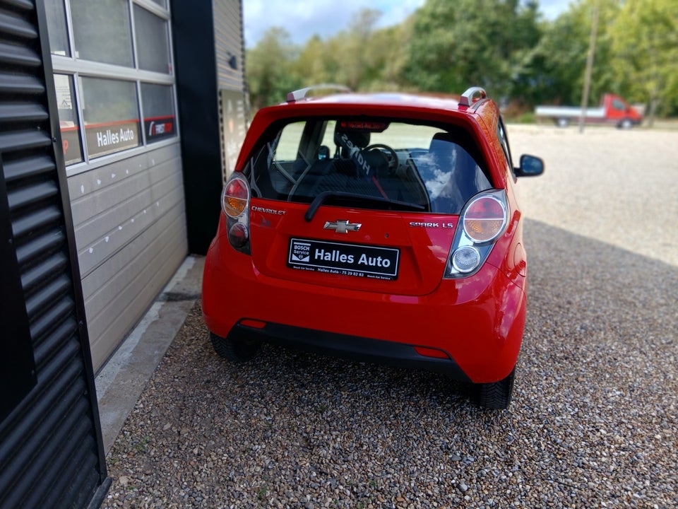 Chevrolet Spark 1,0 LS 5d
