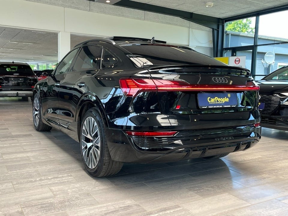 Audi Q8 e-tron 55 S-line Sportback quattro 5d