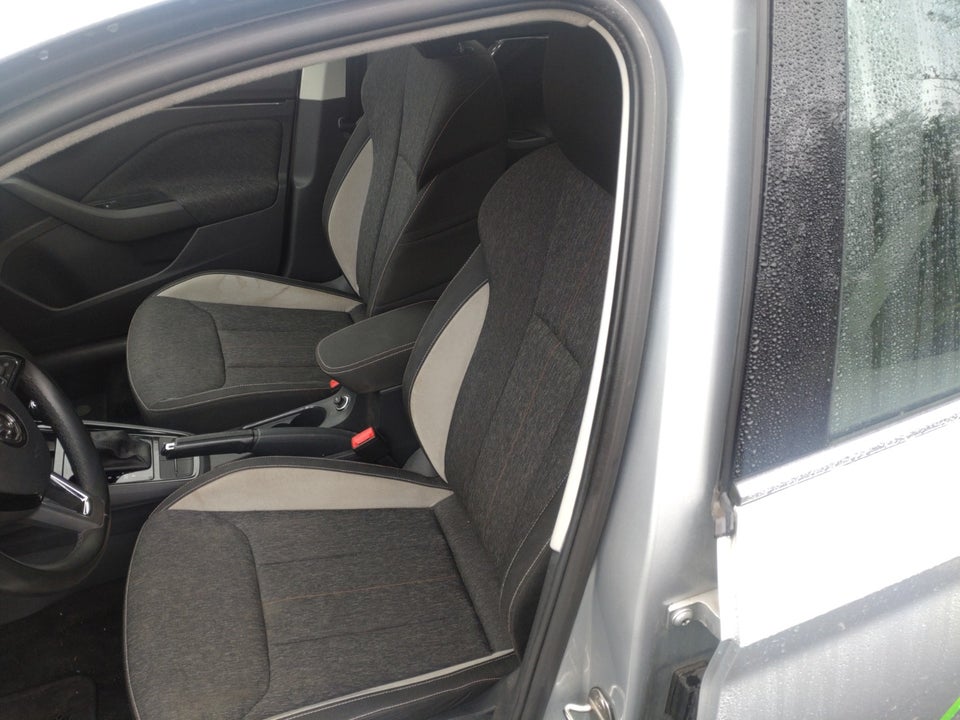 Skoda Scala 1,6 TDi 115 Celebration DSG 5d