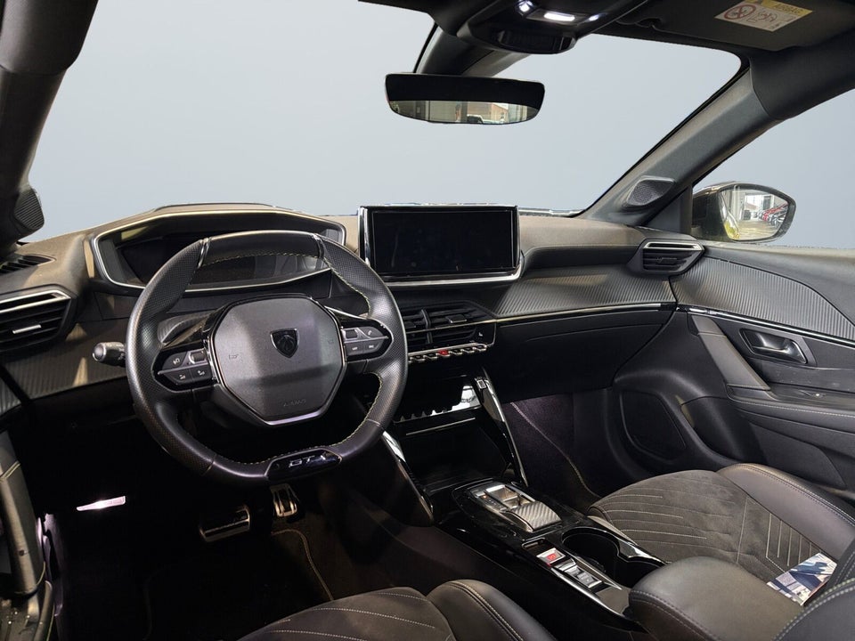 Peugeot e-208 54 GT 5d