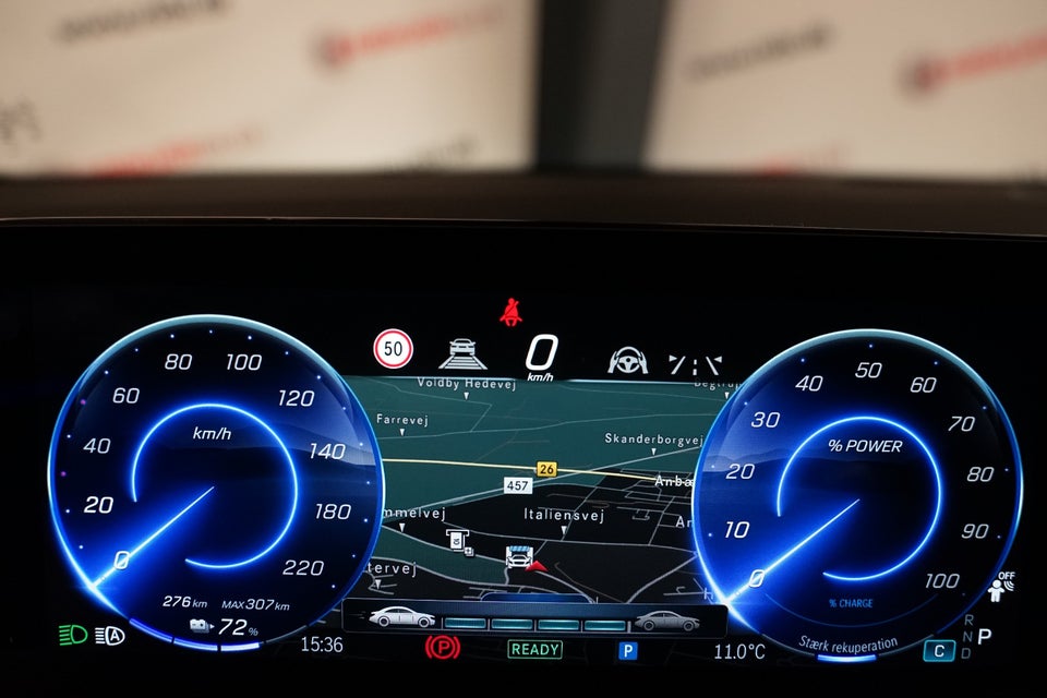 Mercedes EQB300 AMG Line 4Matic 5d