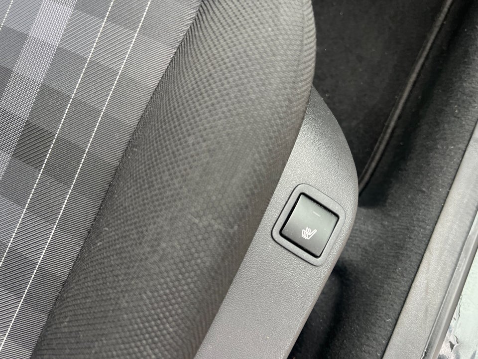 Peugeot 108 1,0 e-VTi 72 Allure+ 5d