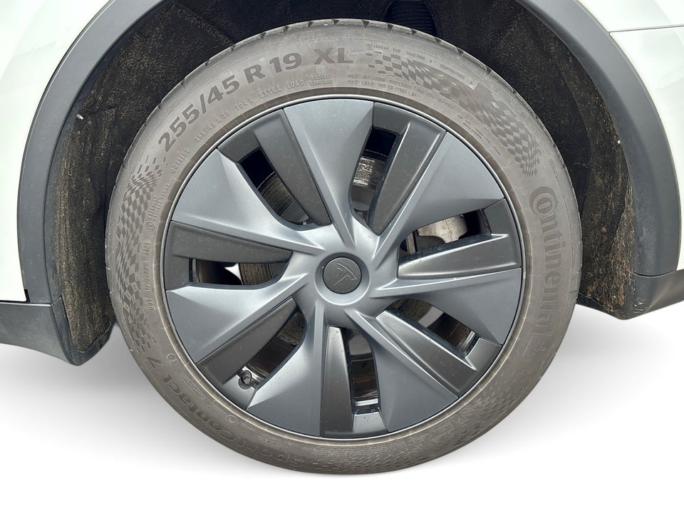 Tesla Model Y Long Range RWD 5d