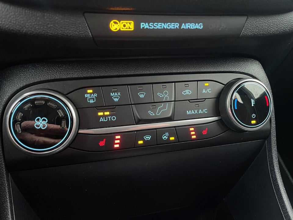 Ford Fiesta 1,0 EcoBoost mHEV Titanium 5d