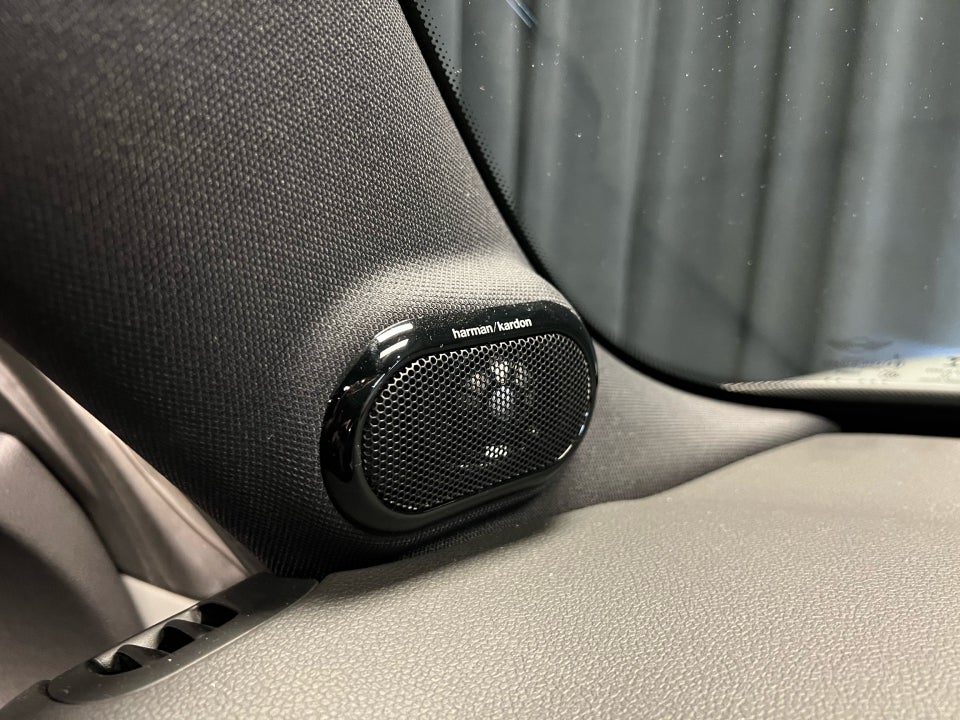 MINI Cooper SE Yours Trim 3d