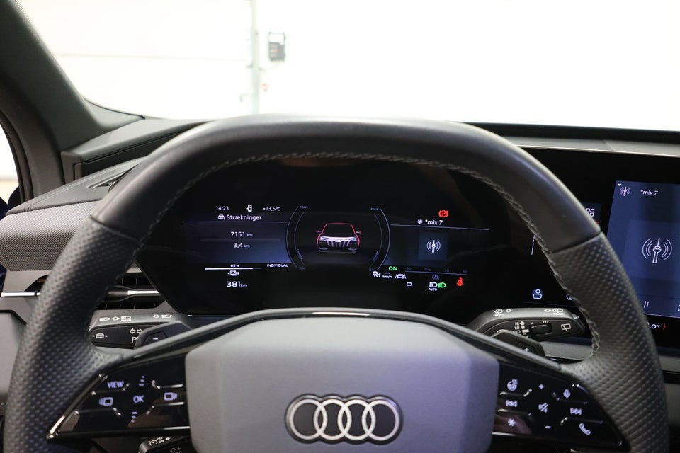 Audi Q6 e-tron Ultra quattro 5d