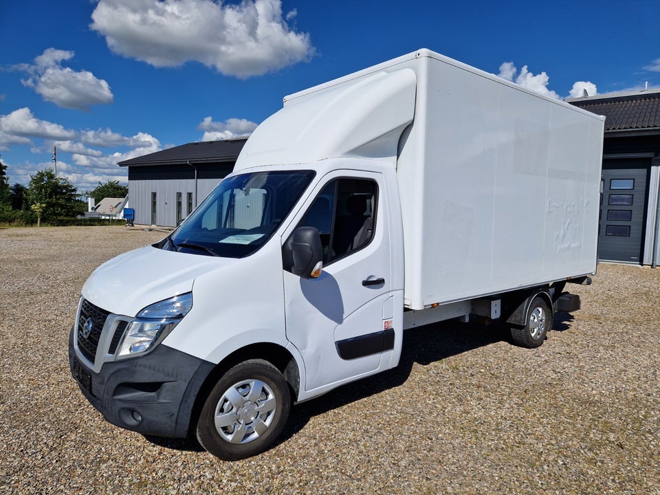 Nissan NV400 2,3 dCi 145 Alukasse m/lift