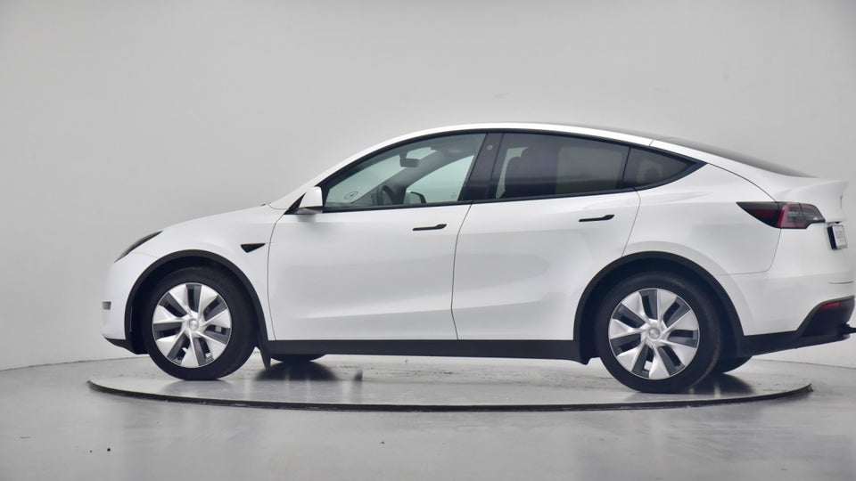 Tesla Model Y Long Range AWD 5d