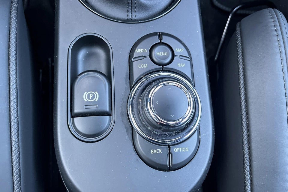 MINI Cooper SE Maximise 3d