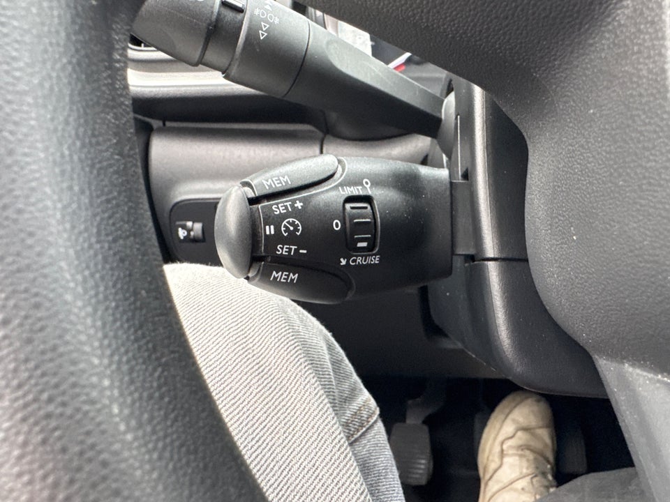 Citroën C3 1,2 PureTech 83 Shine 5d