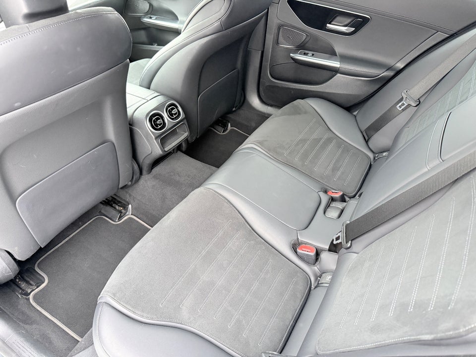 Mercedes C300 e 2,0 AMG Line stc. aut. 5d