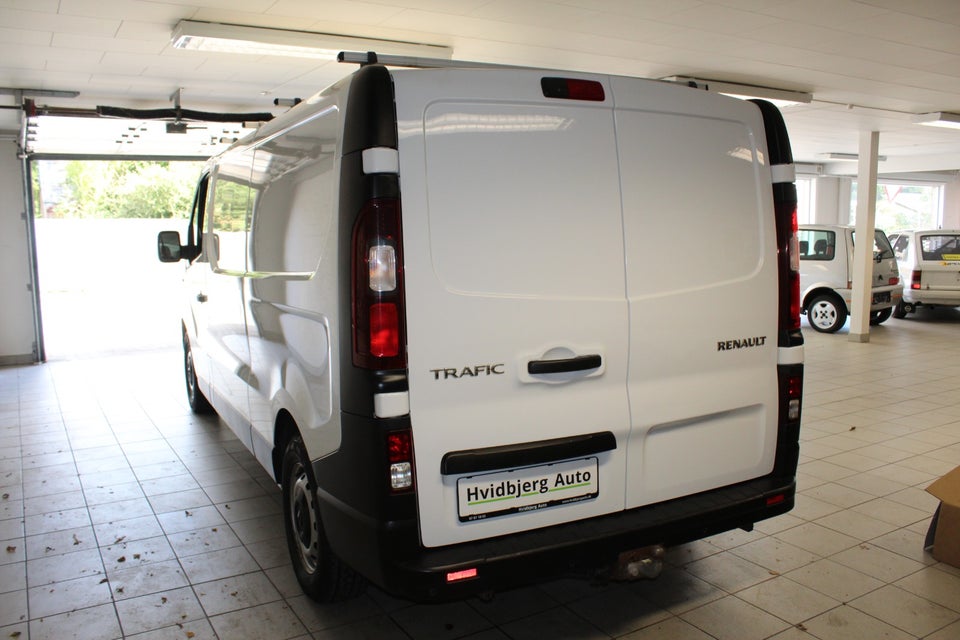 Renault Trafic T29 2,0 dCi 120 L2H1