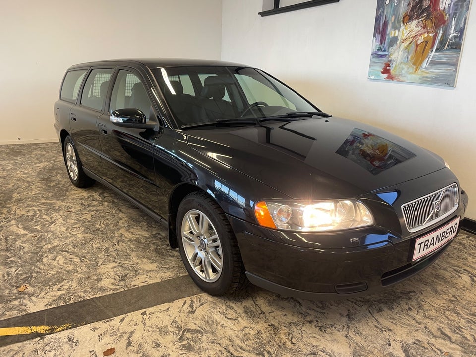 Volvo V70 2,4 170 Momentum 5d