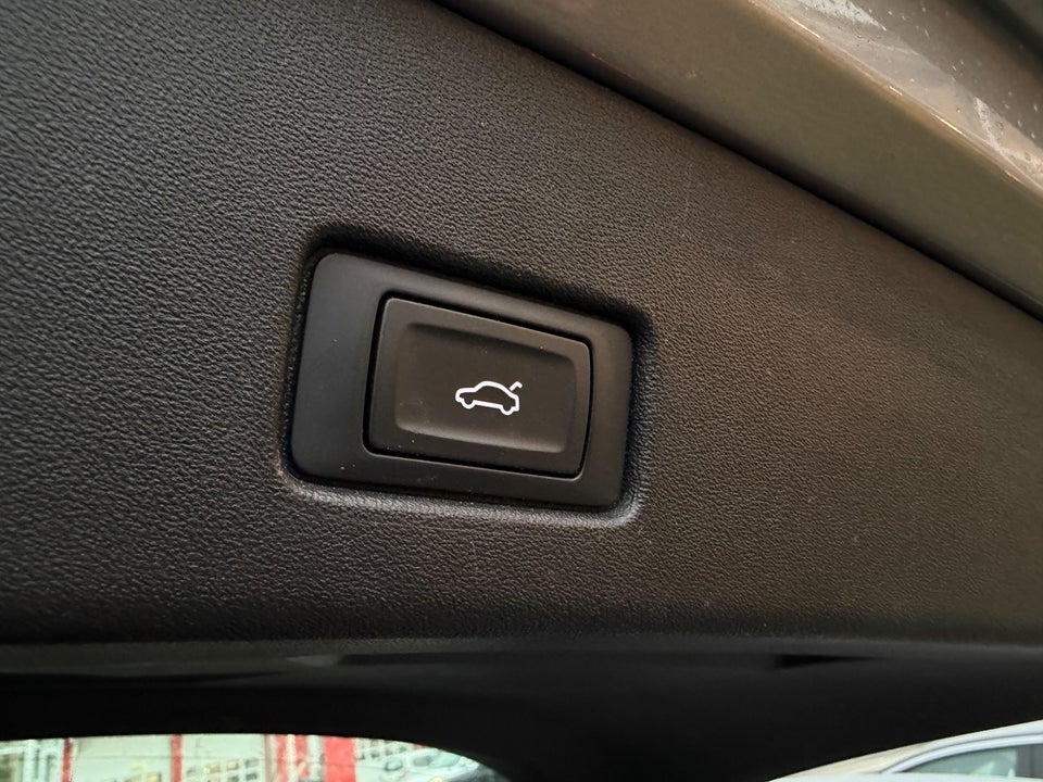 Audi Q4 e-tron 40  5d