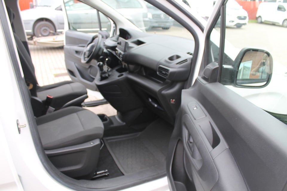 Peugeot Partner 1,5 BlueHDi 100 L1V1 Zap Van