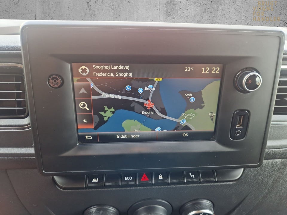 Renault Master IV T33 2,3 dCi 135 L2H2 Kassevogn