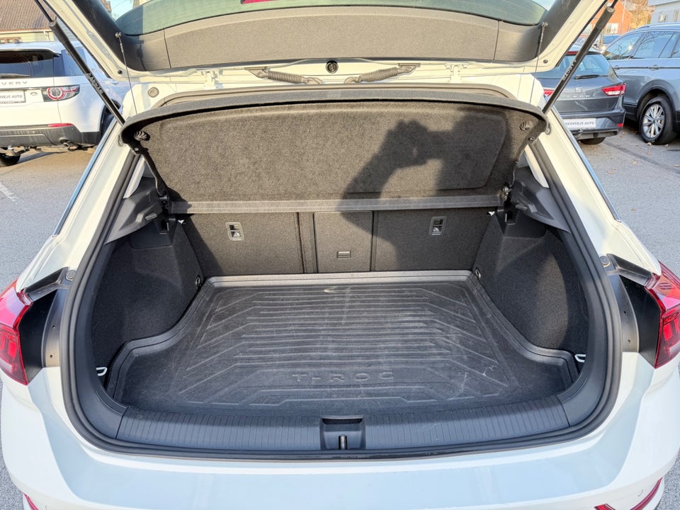 VW T-Roc 1,0 TSi 110 Life 5d