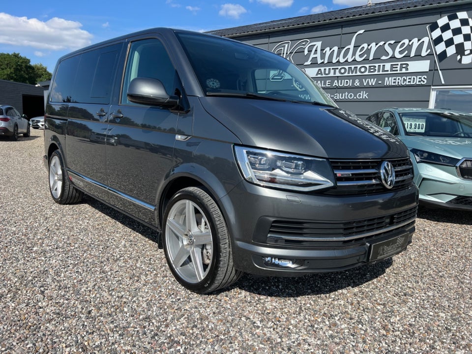 VW Multivan 2,0 TDi 204 Highline DSG 4Motion kort