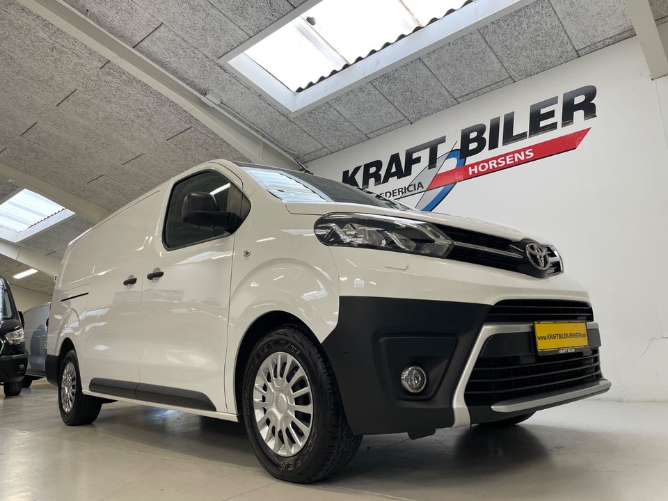 Toyota ProAce 2,0 D 122 Long Comfort Master 5d