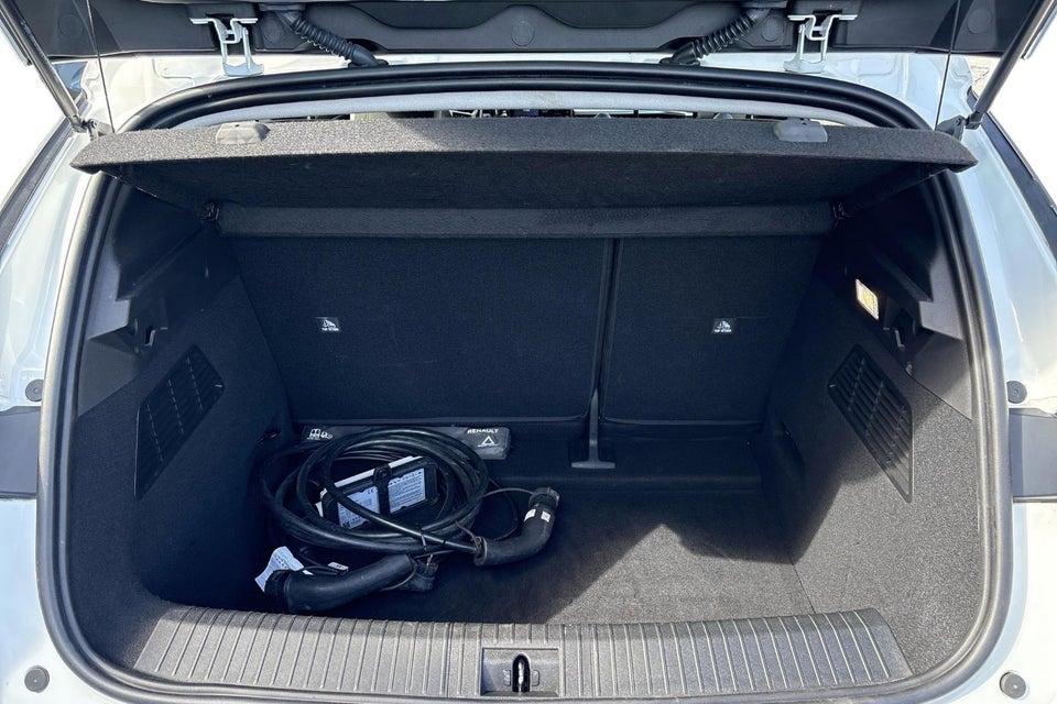 Renault Megane E-Tech 40 Equilibre 5d