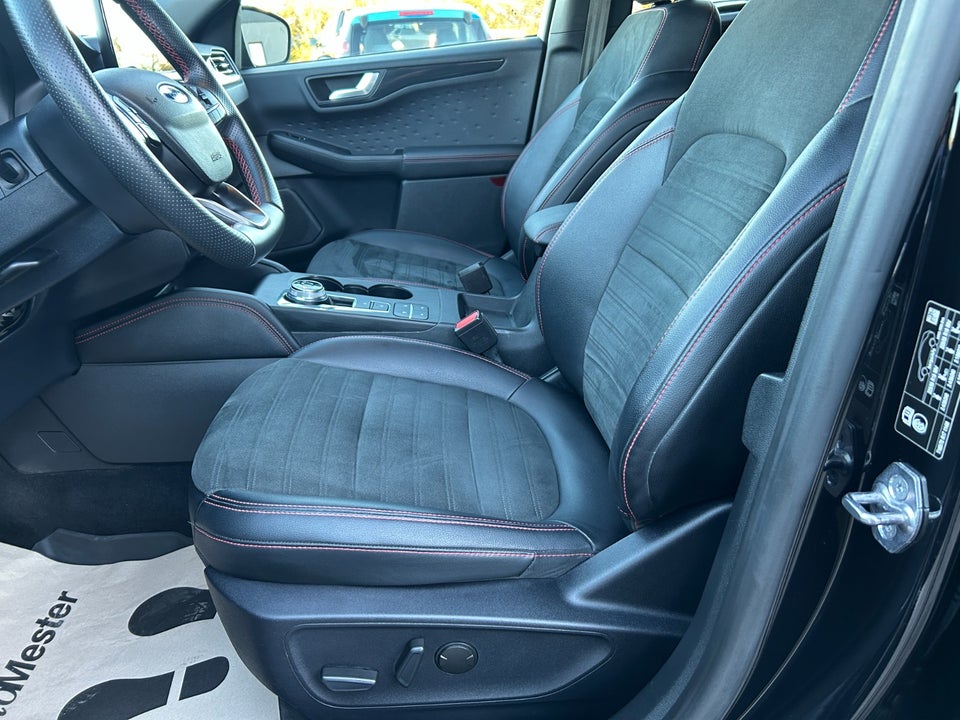 Ford Kuga 2,5 PHEV ST-Line X CVT 5d