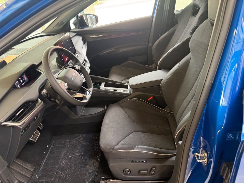Skoda Elroq 85x iV Sportline Maxx 5d