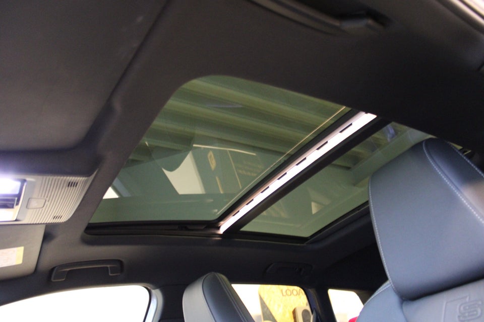 Audi Q4 e-tron 40 S-line 5d